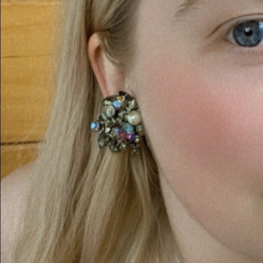 Vintage Clip On Earrings Glitzy Glam Chunky Black iridescent Cluster Shiny